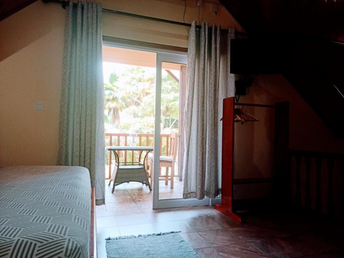Badamier Self-Catering Apartment La Digue Exterior photo